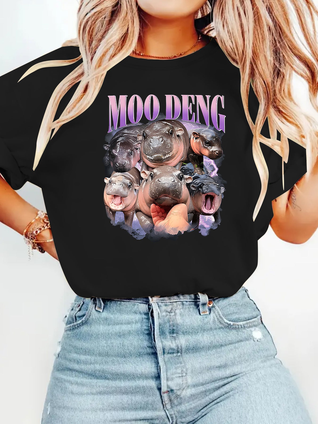 Black unisex T-shirt with bouncing pig print, Y2K streetwear style lifestyle photo – TeenStylo