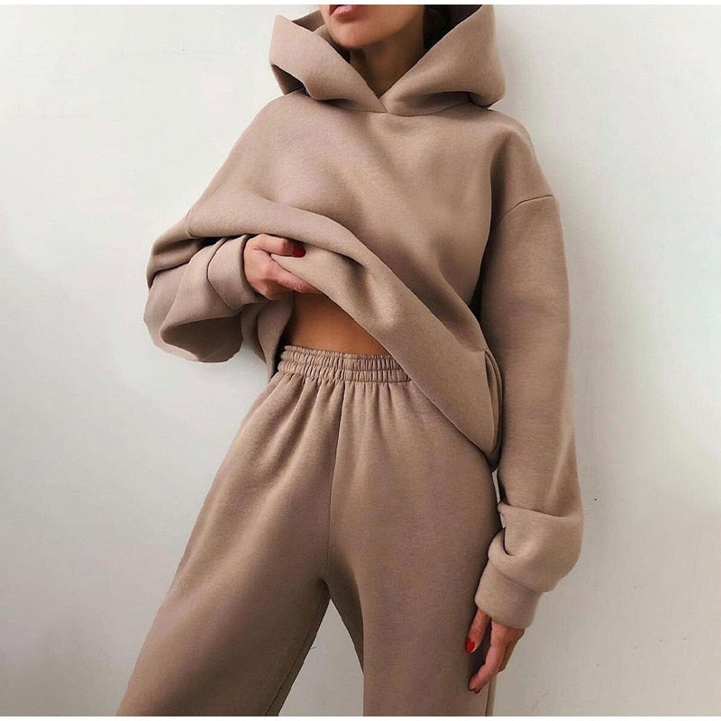 Khaki plus fleece two-piece tracksuit sweatshirt set lifestyle view unisex streetwear TeenStylo