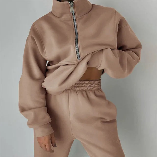 Khaki zipper hooded tracksuit 2-piece set lifestyle look streetwear style women unisex TeenStylo