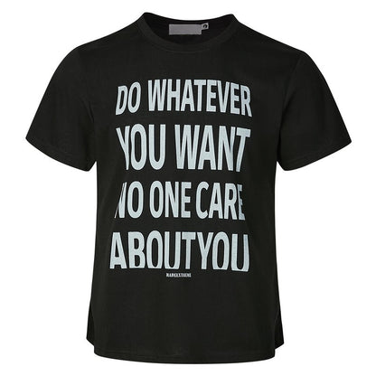 Black unisex short sleeve regular shoulder T-shirt lifestyle style streetwear look TeenStylo