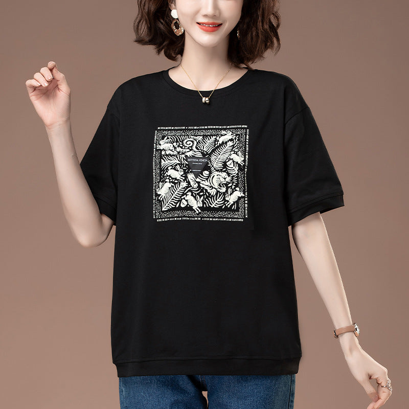 Deep orange unisex round neck short sleeve T-shirt lifestyle shot - Y2K streetwear style | TeenStylo