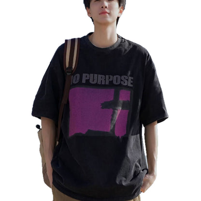 Plain black men's streetwear short sleeve t-shirt lifestyle shot - TeenStylo