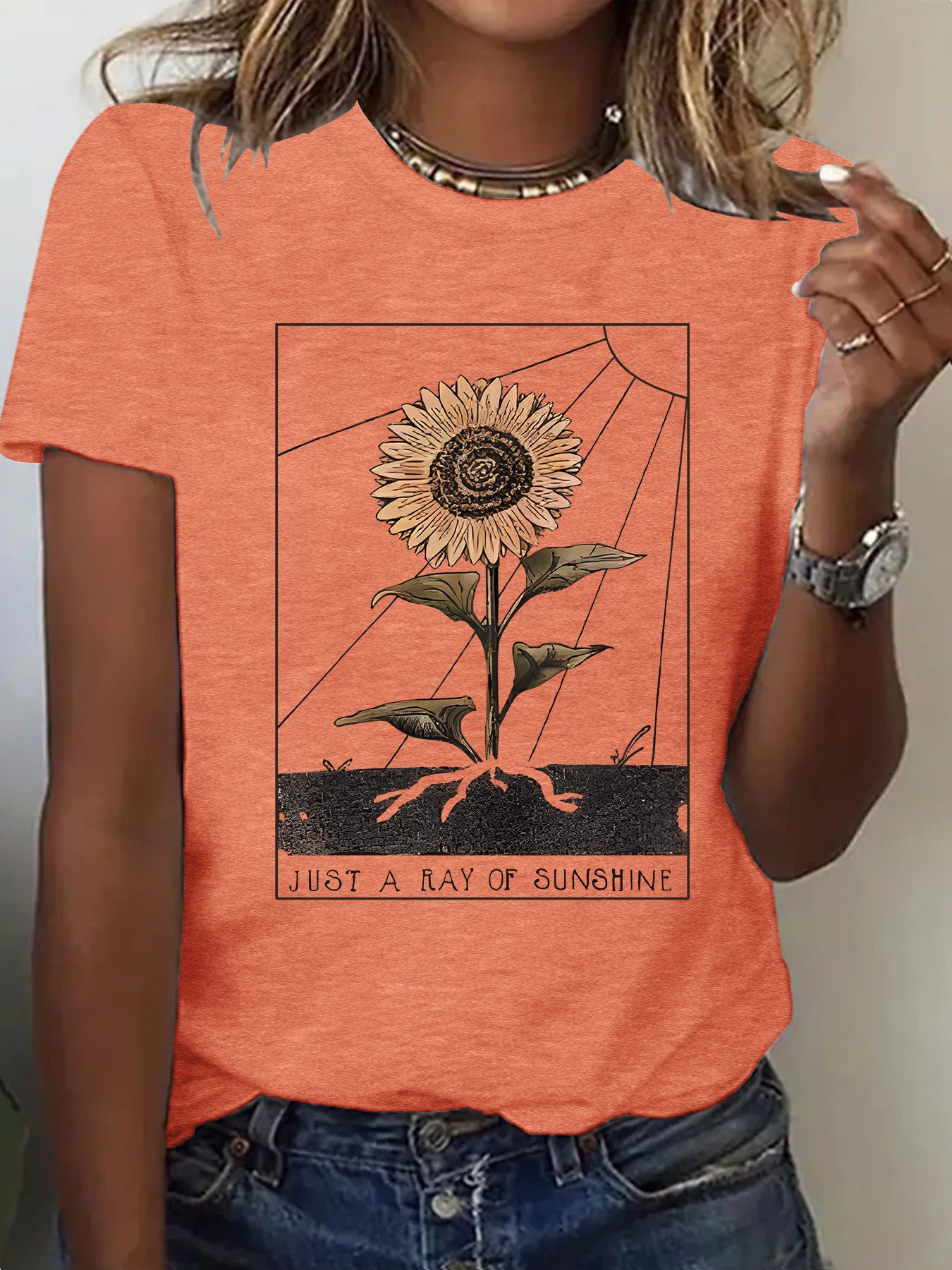 Apricot sunflower print short sleeve T-shirt women lifestyle look TeenStylo