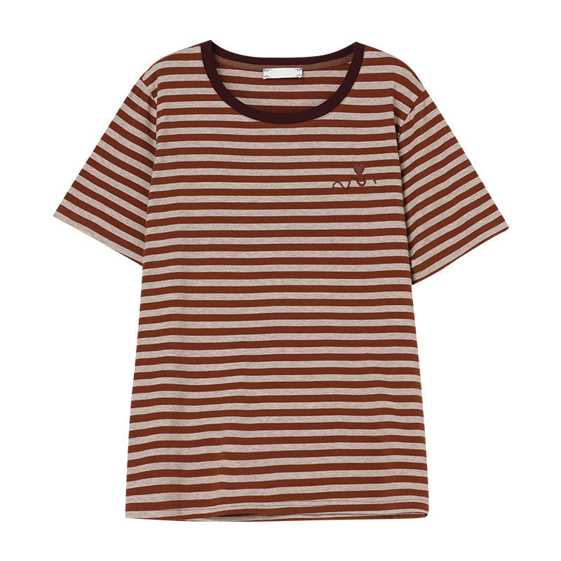 Womens striped short sleeve T-shirt in classic stripe pattern, casual streetwear style - TeenStylo