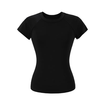 Black unisex round neck short sleeve T-shirt women lifestyle shot TeenStylo