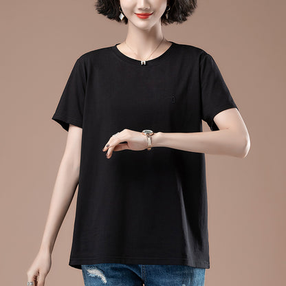 Black unisex round neck short sleeve t-shirt lifestyle shot, Y2K streetwear style | TeenStylo