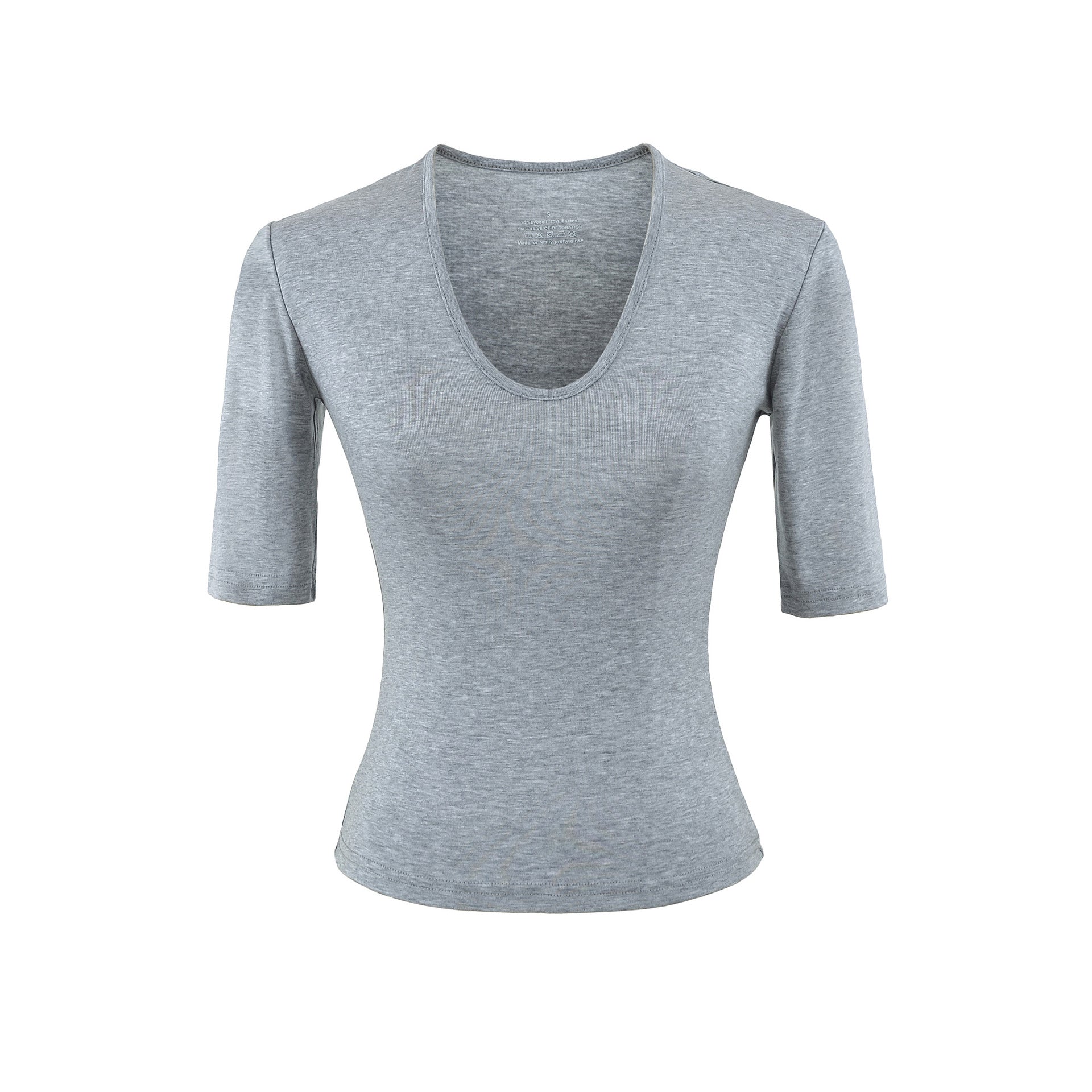 Red women's U-neck mid sleeve T-shirt close-up detail stitching fabric texture streetwear style TeenStylo