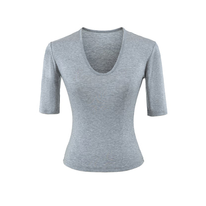 Red women's U-neck mid sleeve T-shirt close-up detail stitching fabric texture streetwear style TeenStylo