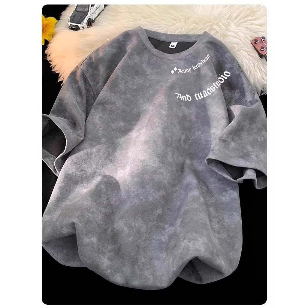 Man wearing gray tie-dye short sleeve t-shirt styled with streetwear outfit - TeenStylo