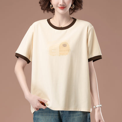 Apricot loose short sleeve unisex t-shirt lifestyle shot - Y2K streetwear style | TeenStylo
