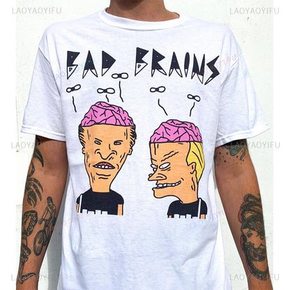 Close-up detail of white unisex Saucer Man vintage cartoon graphic tee funny streetwear print TeenStylo