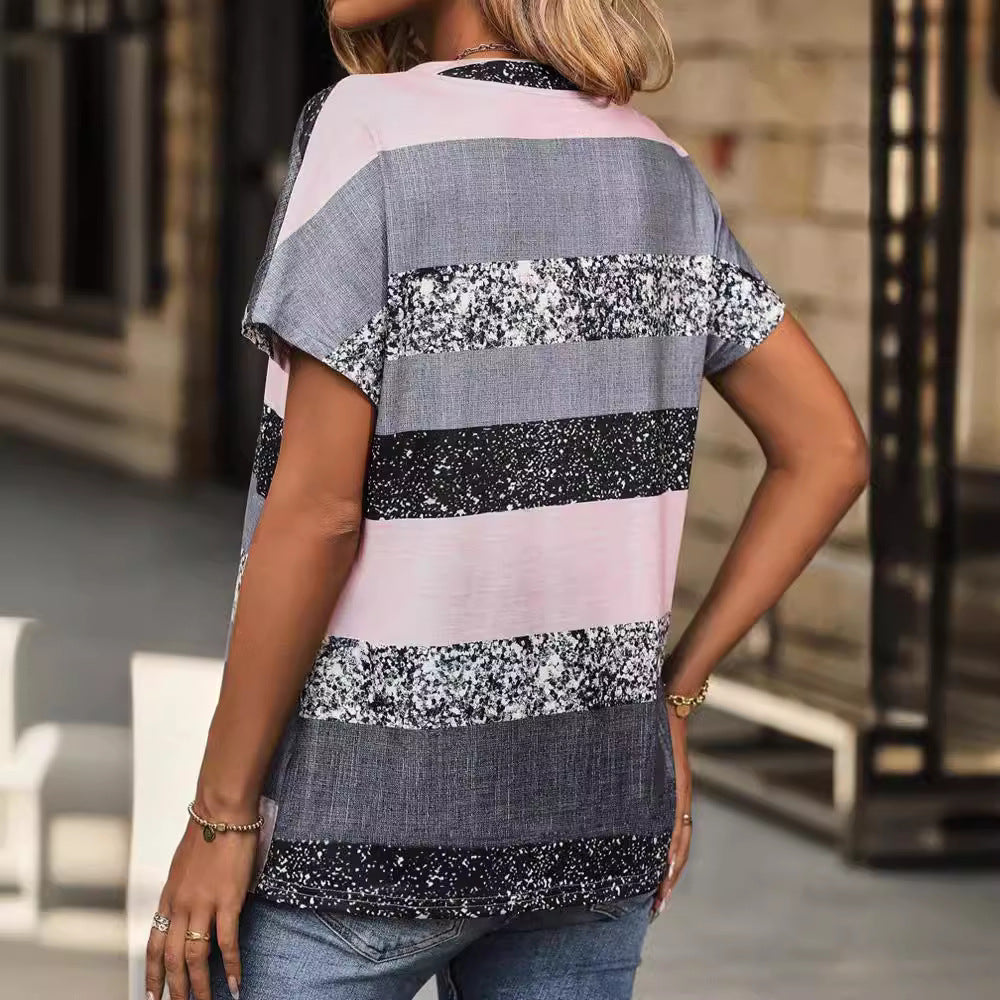 Black and white vertical stripe detail on women's V-neck T-shirt – Y2K streetwear fashion | TeenStylo
