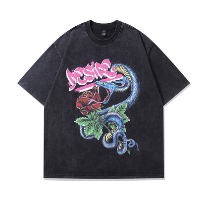 Men's short sleeve streetwear top in style 992 lifestyle shot TeenStylo