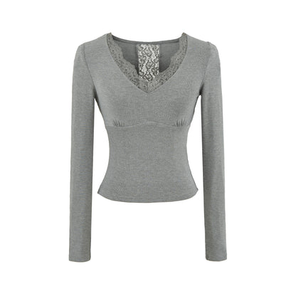 Black V-neck long sleeve T-shirt styled in edgy streetwear look, Y2K gothic fashion for women | TeenStylo